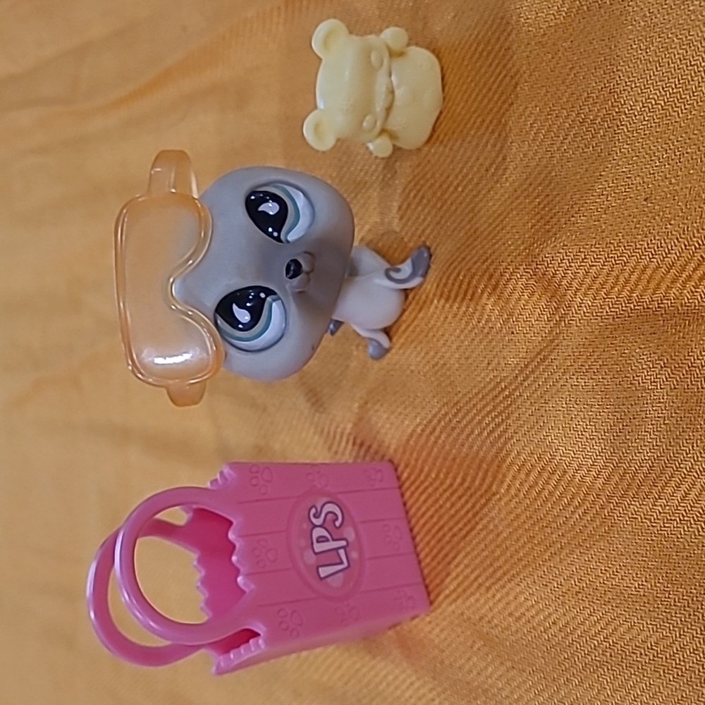 LITTLEST PET SHOP